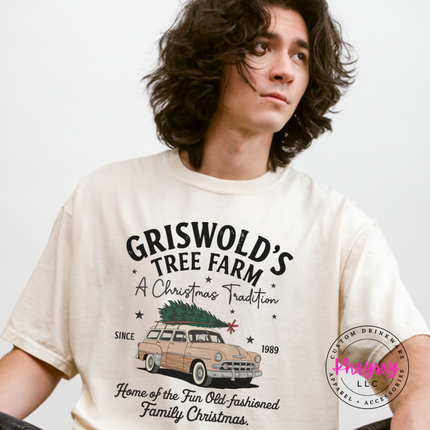 Old-Fashioned Family Christmas tee in Ivory with a vintage station wagon.