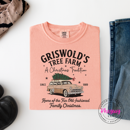 Old-Fashioned Family Christmas tee in Peachy with a vintage station wagon.