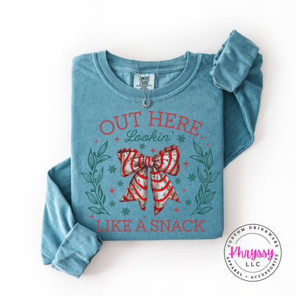 Ice Blue long sleeve tee with the Lookin Like A Snack candy cane bow.