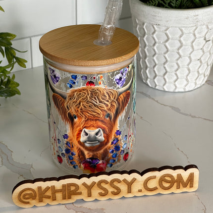 Highland Charm: 17oz Clear Glass Coffee Mug with Straw