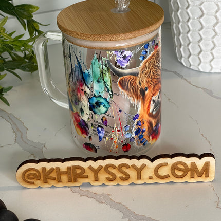 Highland Charm: 17oz Clear Glass Coffee Mug with Straw