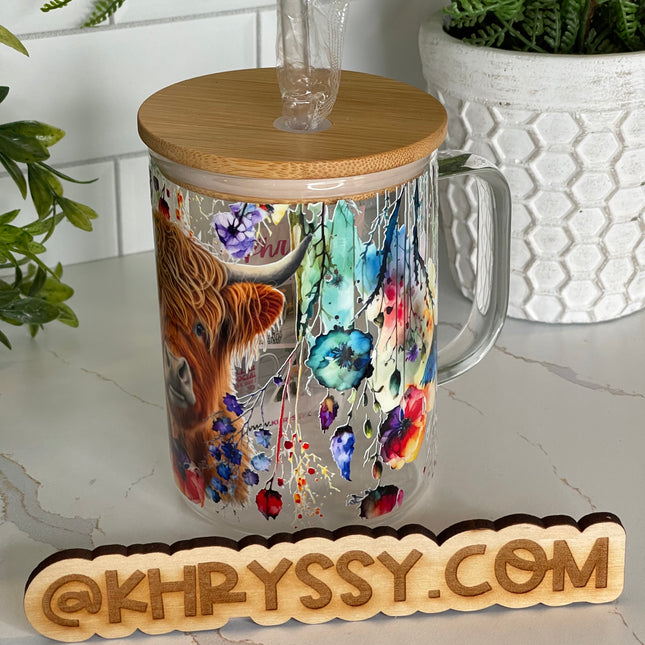 Highland Charm: 17oz Clear Glass Coffee Mug with Straw