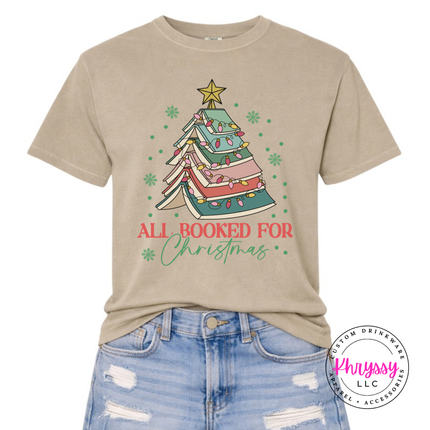 Close up of the book tree art on a Khaki tee.