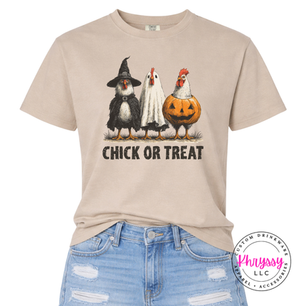 Sandstone colored Chick Or Treat tee perfect for fall farmhouse style.