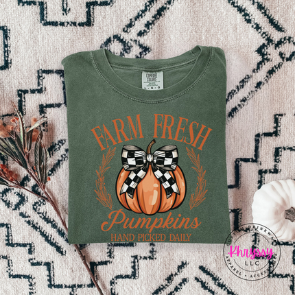 Sage tee with the farm fresh pumpkins wreath and bow graphic