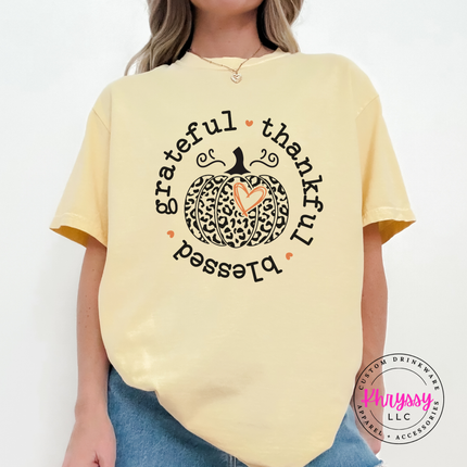 Butter tee with the fall leopard pumpkin with heart print