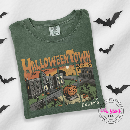 Moss tee with the vintage Halloween town pumpkin scene graphic
