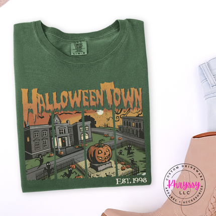 Hemp tee with the retro Halloween town est 1998 design