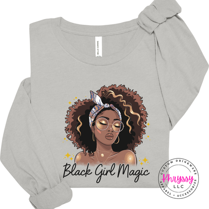 Silver tee with an illustrated natural hair portrait and gold stars.
