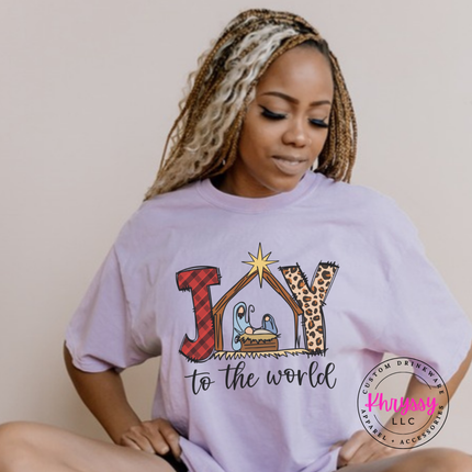 Model wearing the Joy To The World tee in Orchid.