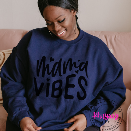 Mama Vibes Heart Script Gildan Crewneck Sweatshirt — Cozy Mom Style Multiple Colors