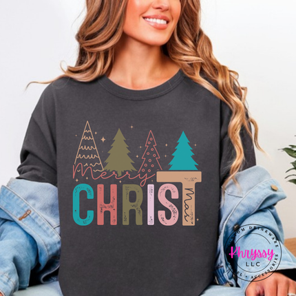 Graphite tee featuring Merry Christ mas lettering and colorful trees.