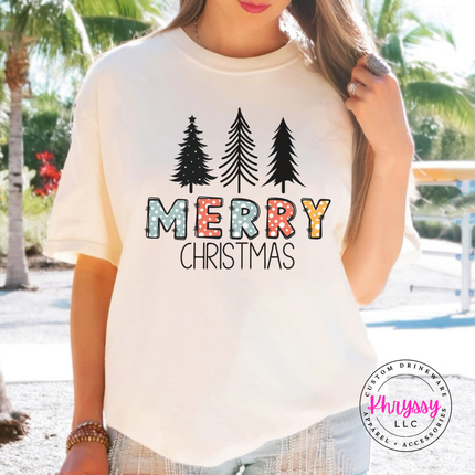 Model wearing the Merry Christmas pine tee in Ivory.