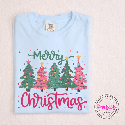 Close up of the Christmas tree art on a Chambray tee.