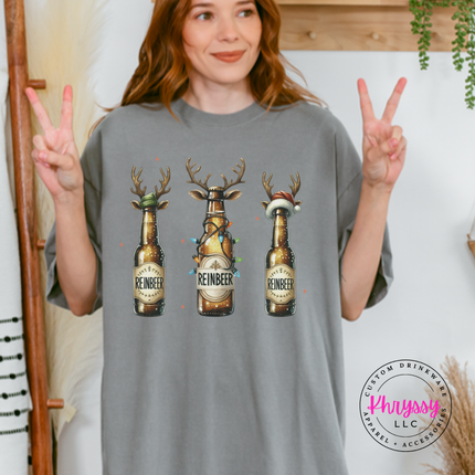 Flat lay of the Reinbeer reindeer beer Christmas tee in Gray.